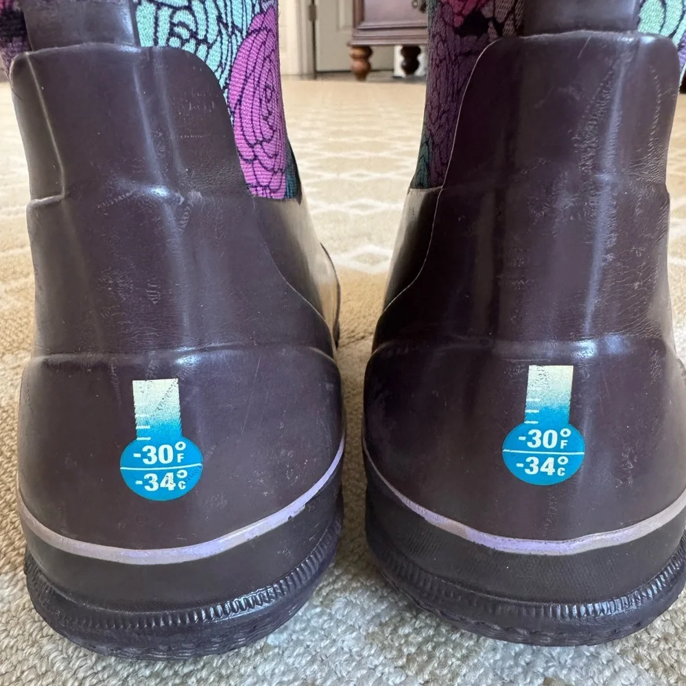 Bogs Classic Rosey Kids Waterproof Snow Boots Warm Insulated Floral Purple 4